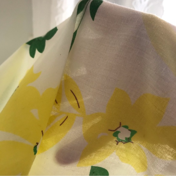 Vintage Floral Midi Sun Dress with Shirred Bodice. - Picture 14 of 14